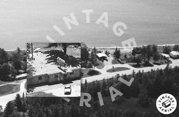 Motel Bay De Noc - 1993 Aerial With Sign Magnified